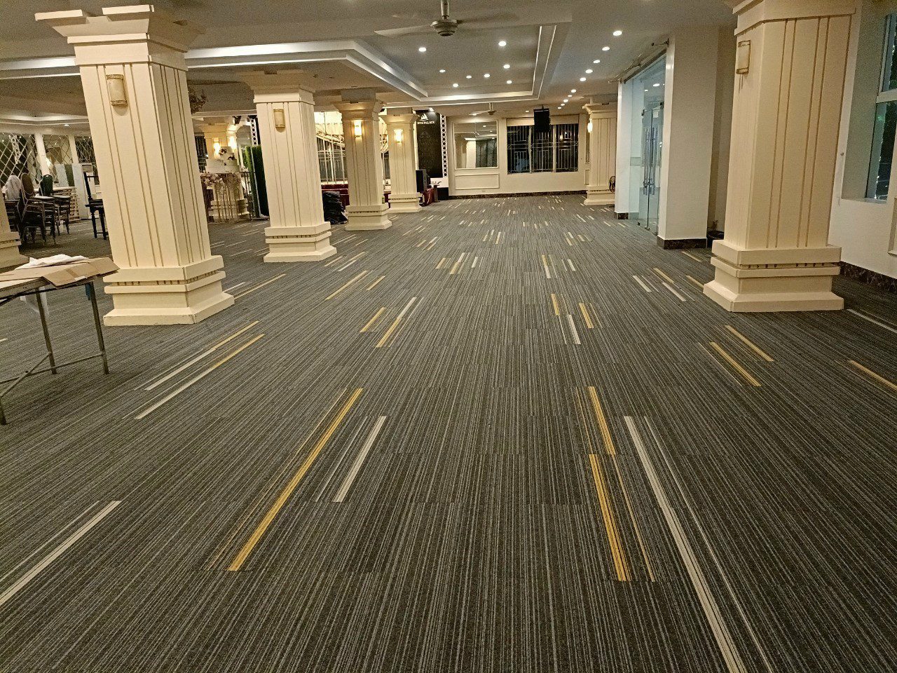 Thảm trải sàn